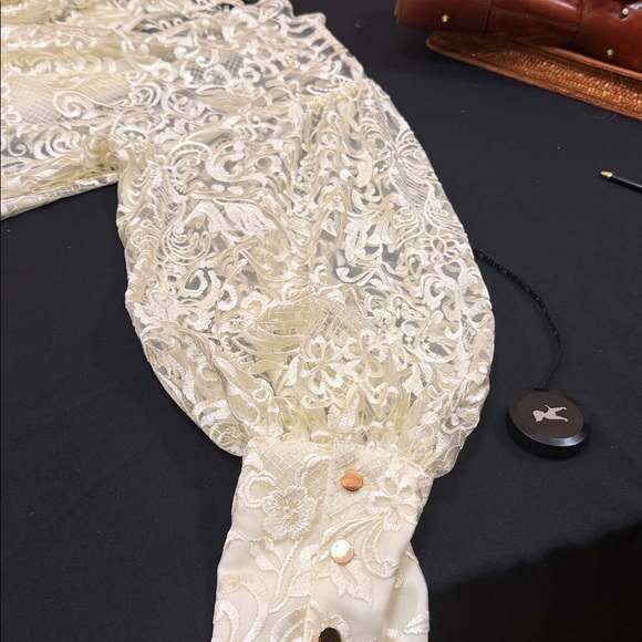 Eloquii Ivory Lace Blouse - Picture 12 of 12